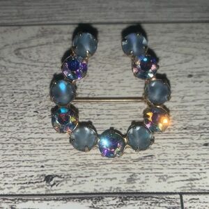 Vintage 1950’s Lucky Horseshoe Aurora Borealis brooch